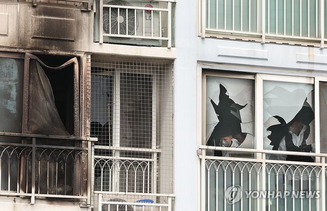 자매 참변 아파트 화재 현장