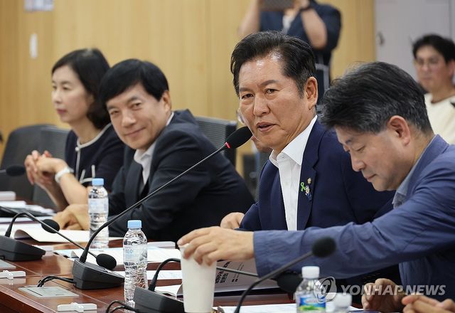 발언하는 정청래 의원