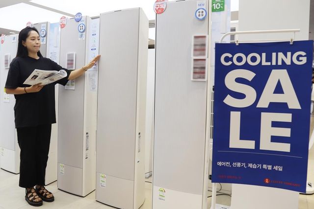 "에어컨 판매, 작년의 세배"…롯데하이마트, 쿨링가전 세일 - 1
