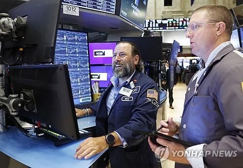 뉴욕증권거래소의 트레이더