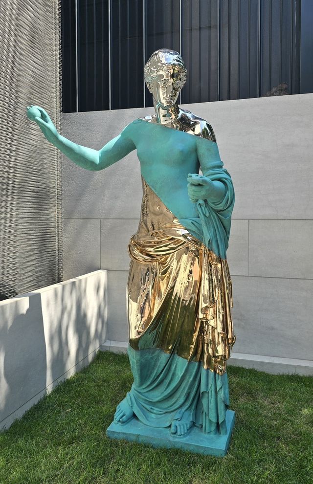 Amalgamized Venus of Arles, 2023