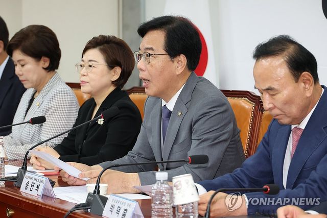 발언하는 국민의힘 송언석 비대위원장