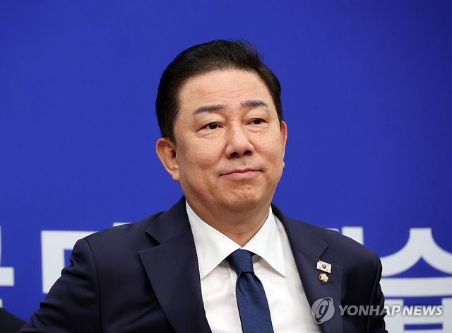 회의 참석하는 김병기 당대표 직무대행