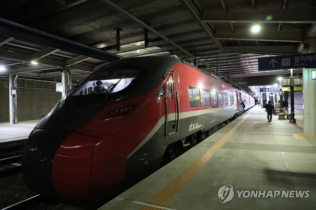 강릉에서 부산으로 향하는 ITX-마음