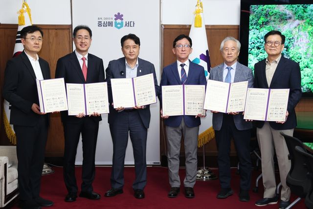 충북형 인구감소지역 이동진료서비스 사업 협약식