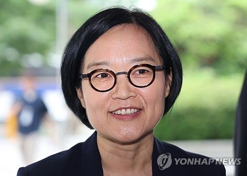 답변하는 한성숙 중기부장관 후보자 