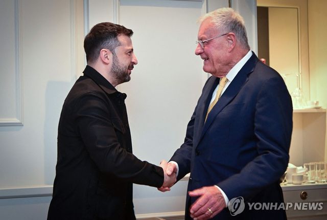 9일 로마에서 만난 젤렌스키(왼쪽)와 켈로그 특사
