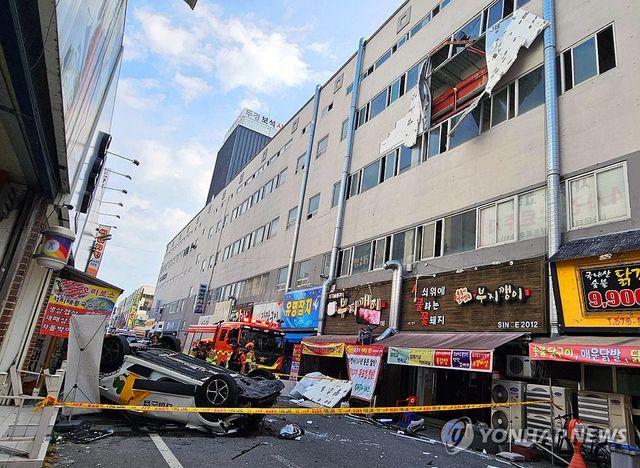 주차타워서 추락한 택시