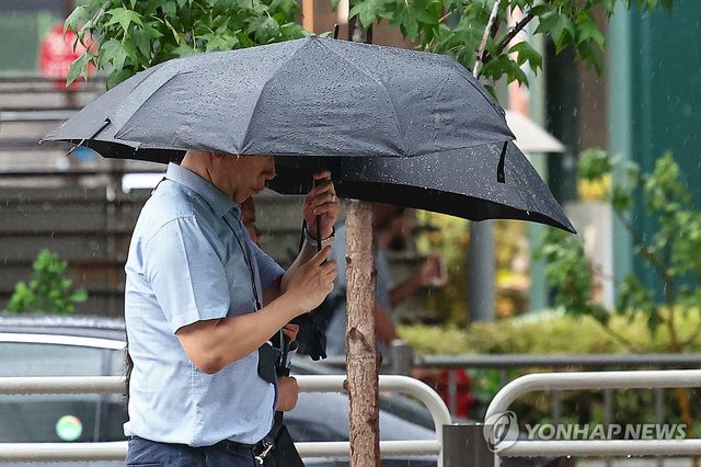 폭염 달래는 소나기