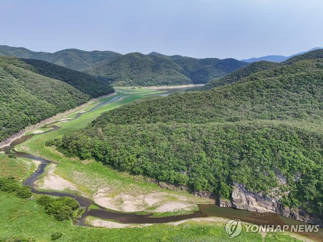 반구천과 반구대 암각화