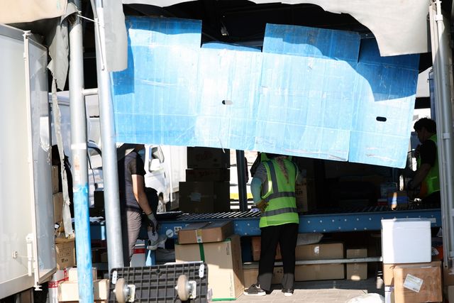 임시방편으로 가린 태양빛