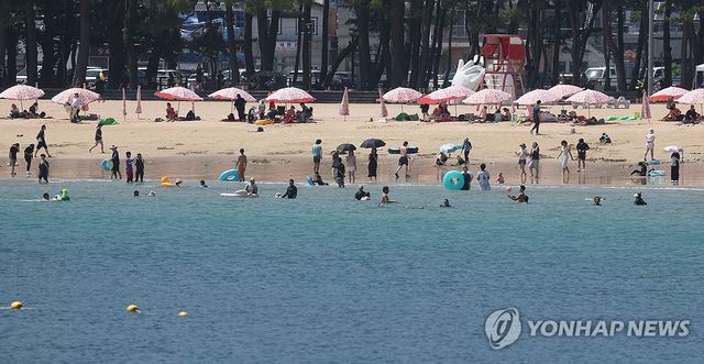 에메랄드빛 남해에서