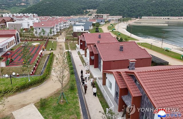 김정은, 낙원바다양식소 시찰