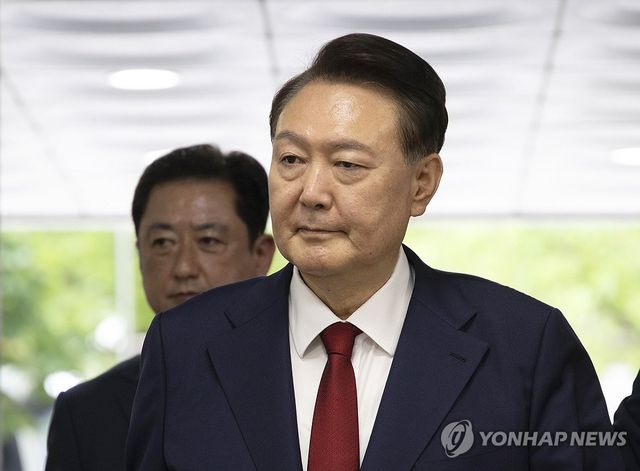 영장실질심사 출석하는 윤석열 전 대통령