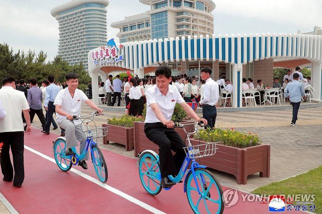 북한, 원산갈마해안관광지구서 자전거 체험