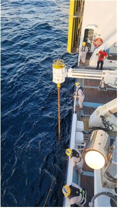 해양 탐사하는 탐해3호 