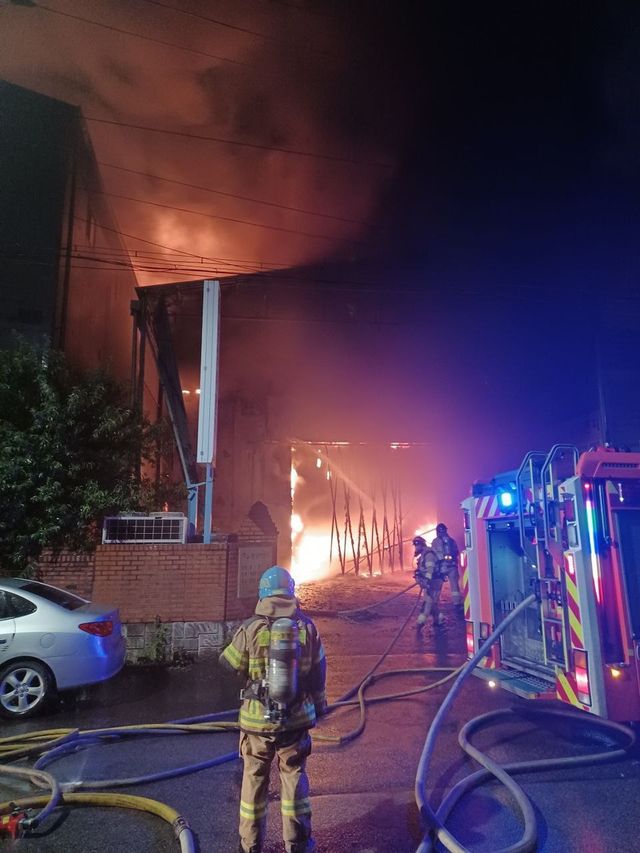 시흥 공장 화재 현장