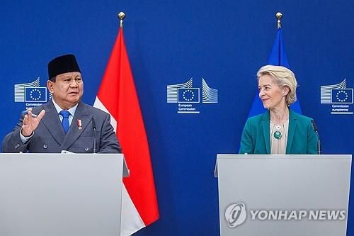 프라보워 인도네시아 대통령과 폰데어라이엔 EU 집행위원장