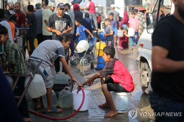 가자지구 누세이라트 난민 캠프의 급수 시설