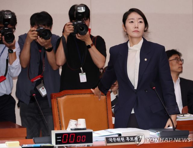 인사청문회 출석하는 강선우 여가부 장관 후보자