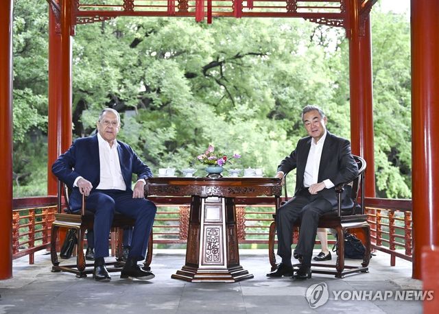 중러 외교수장, 베이징서 회담