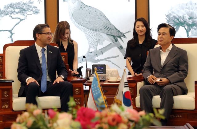 김태흠 충남지사와 주한 우즈베키스탄 대사