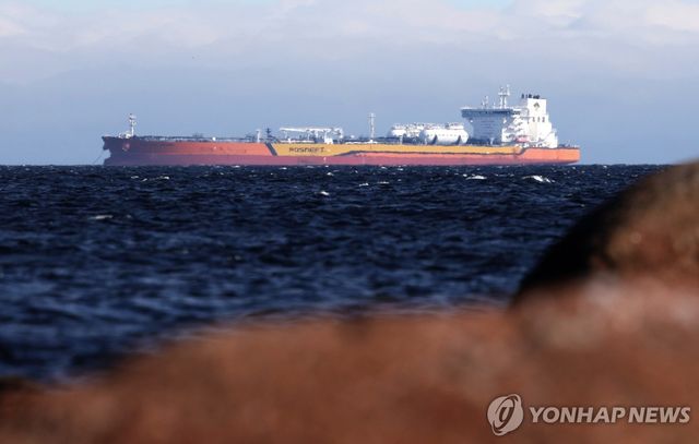 러시아 국영 석유회사 로스네프트의 유조선