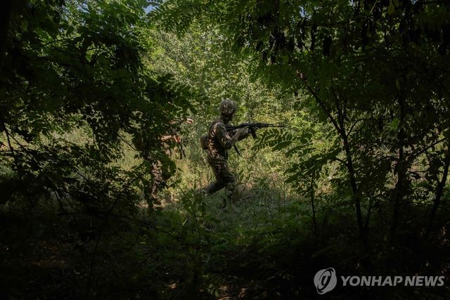 드니프로페트로우스크에서 훈련 중인 우크라이나군