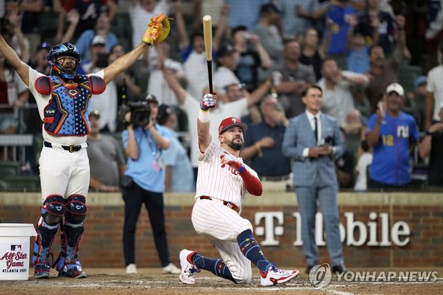 MLB 올스타전 연장 승부, 홈런 타이브레이커에서 홈런 날리는 슈워버