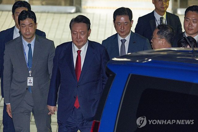 법원 떠나는 윤석열 전 대통령