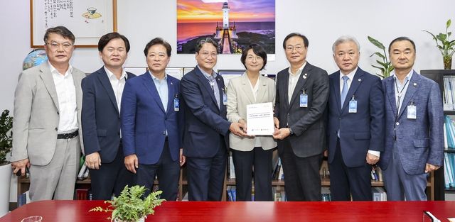 경북도의회, 국회 찾아 산불 특별법 제정 건의