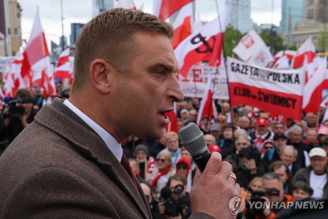 폴란드 극우 활동가 로베르트 봉키에비치