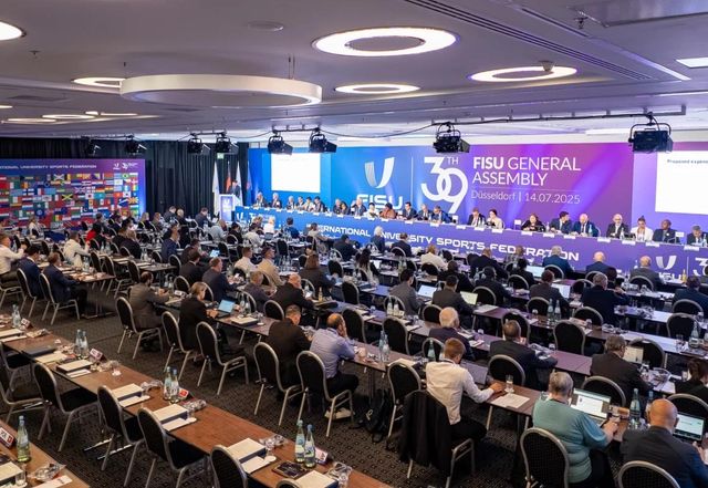 독일 뒤셀도르프에서 열린 FISU 총회 장면