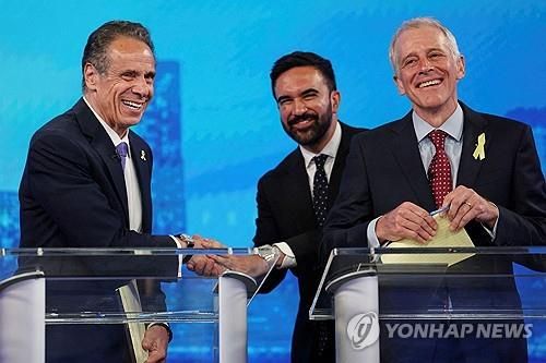 쿠오모와 맘다니 