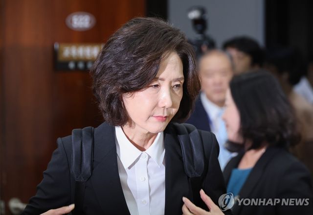 인사청문회 참석하는 이진숙 후보자