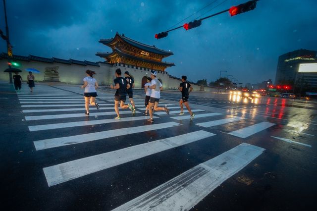 광화문을 달리는 러닝크루