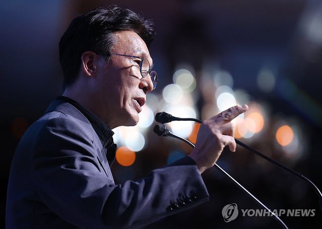 대한상의 하계포럼, 기조연설 하는 김민석 총리