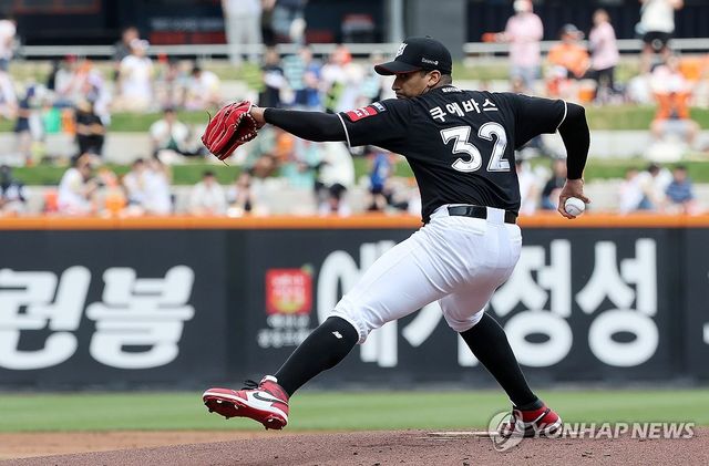 kt 선발 쿠에바스