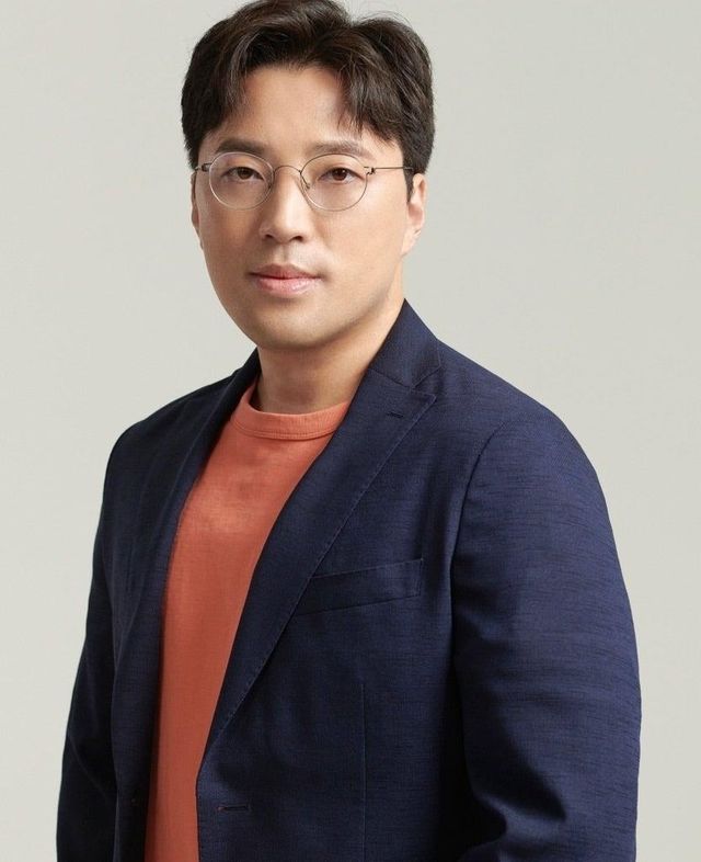 '살롱 드 홈즈'의 연출을 맡은 민진기 PD