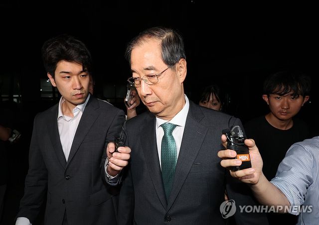 한덕수 전 국무총리, 내란특검 조사 종료