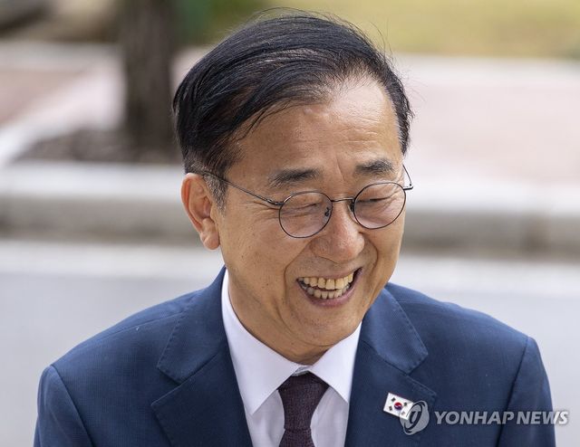 김윤덕 국토부 장관 후보자 첫 출근길 인터뷰