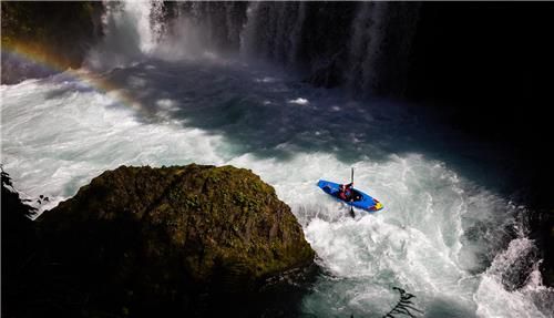 영화 '와일드 워터스' 한 장면