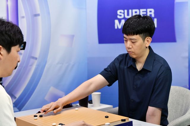 강동윤 9단이 농심배 대표로 선발됐다.