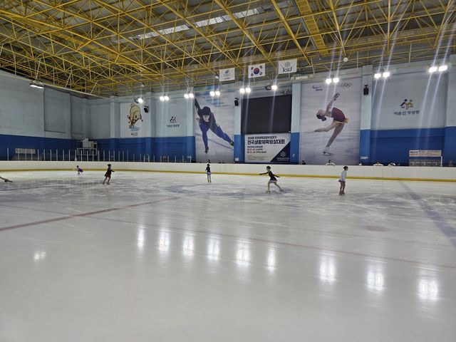 아산이순신빙상장