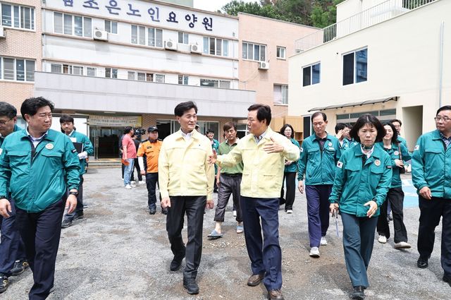 집중호우로 어르신 환자 대피한 노인요양원 방문