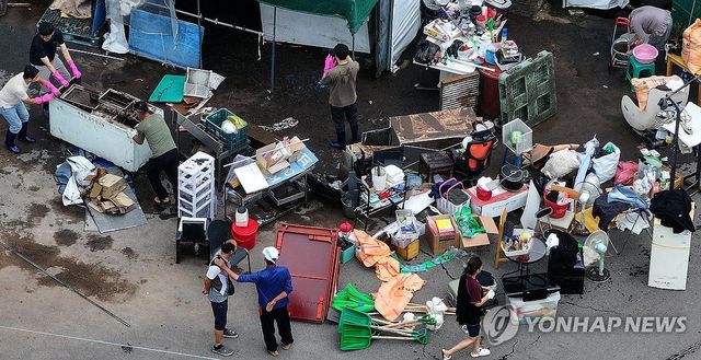 침수피해 복구 구슬땀