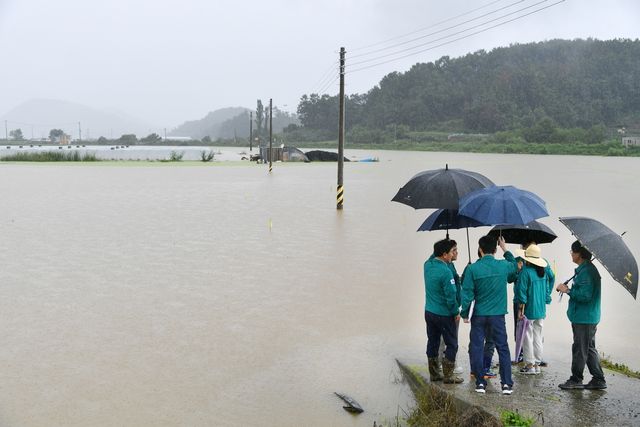 함안군 집중호우 현장 방문한 경남도의회
