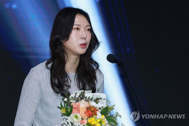 프로배구 여자부 공동 연봉퀸에 오른 현대건설의 양효진