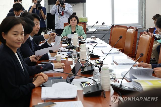 정보통신방송법안심사소위원회