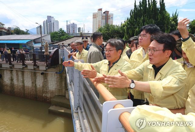 김민석 총리, 광주 침수 피해 현장 방문